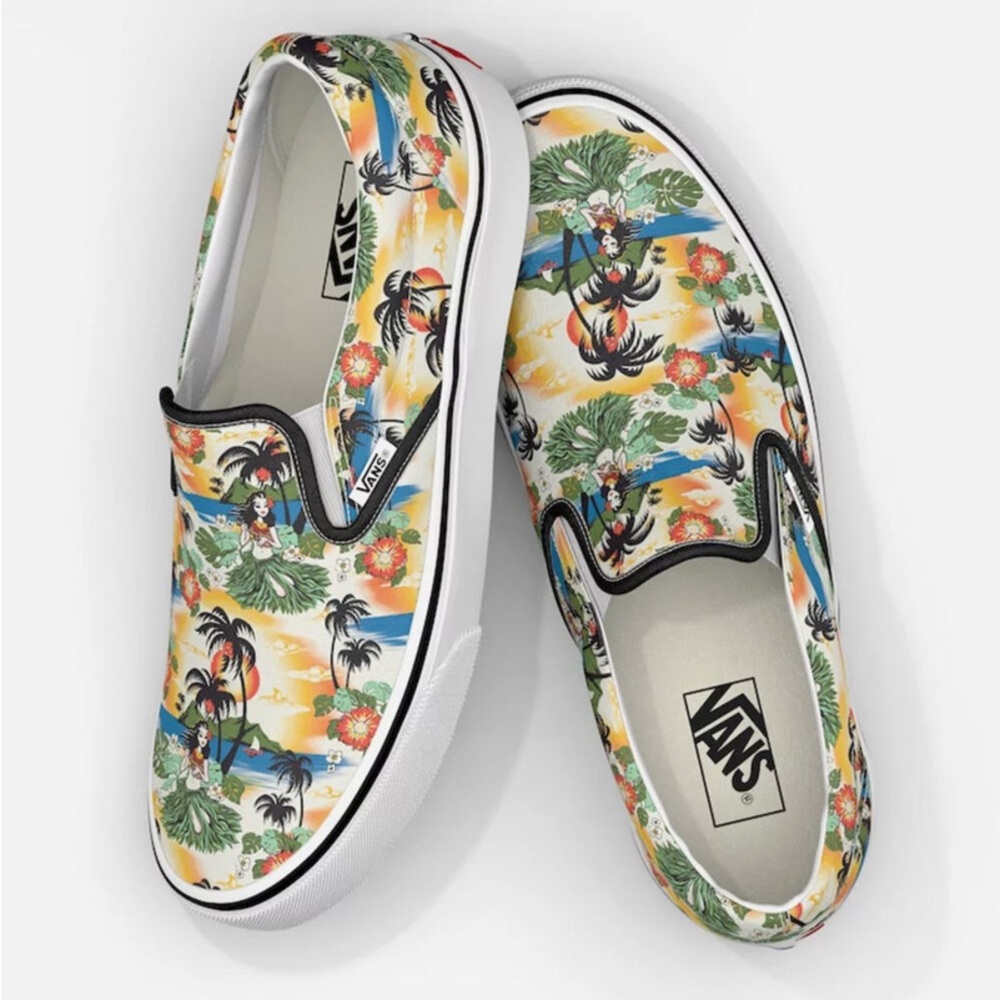 NWT Vans Aloha Slip-On Shoes - Size 6